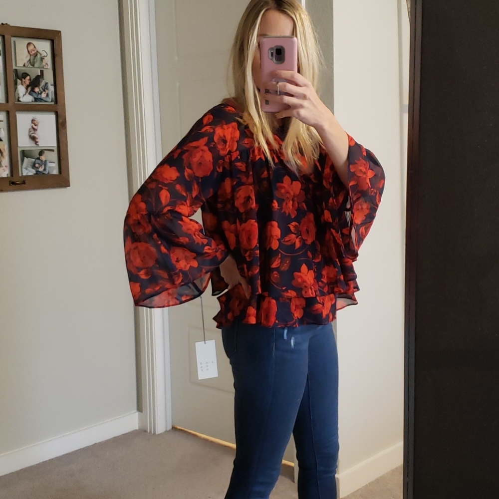 Floral blouse - Picture 2 of 2